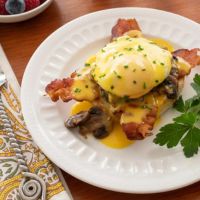 Eggs Benedict