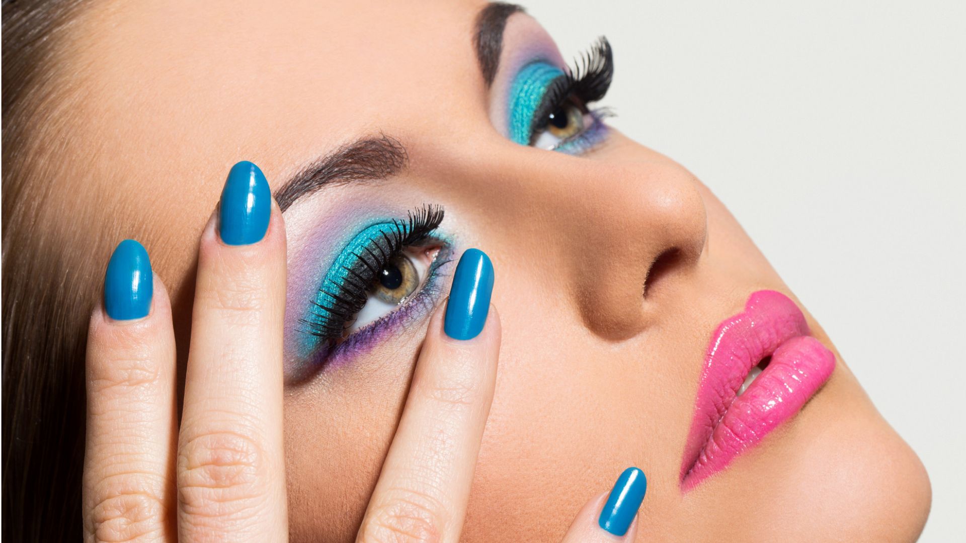 Tips to Do and Take Care Lash Extensions